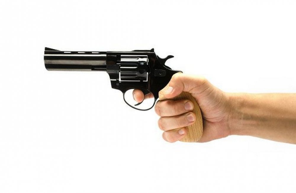 Трагедія на Київщині: батько застрелив 11-річну доньку та наклав на себе руки