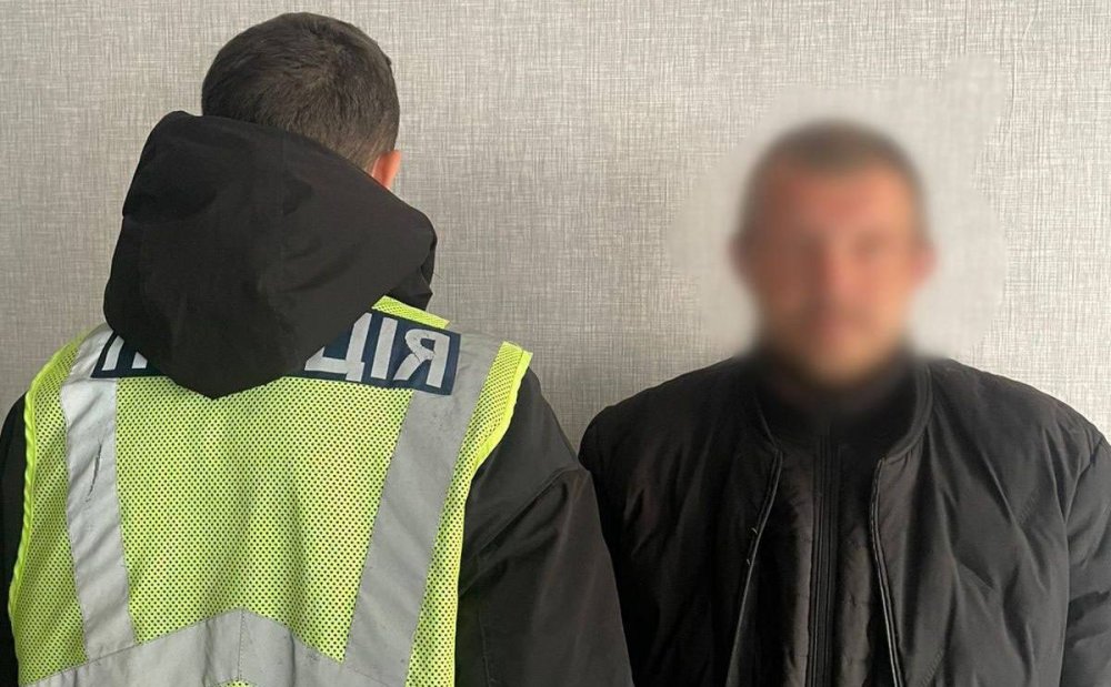 Вкрав телефон у дитини прямо на майданчику: у Києві судитимуть підозрюваного (ФОТО)