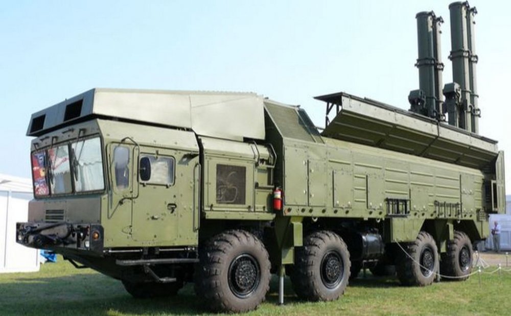 Бійці ГУР успішно атакували колону пускових установок гіперзвукових ракет у Криму (ВІДЕО)