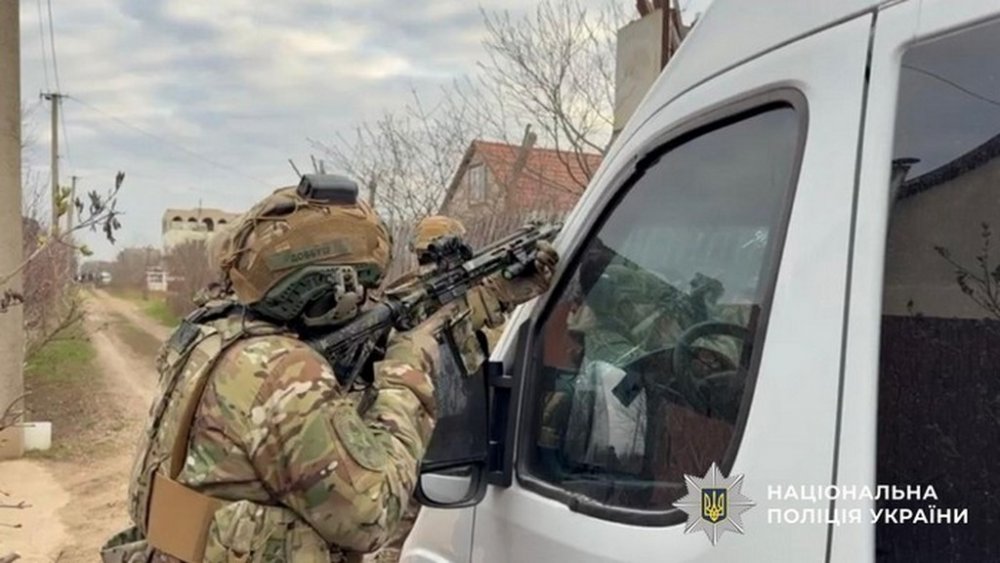 Чоловіка, який стріляв у патрульних в Одесі, ліквідували під час затримання (ФОТО)