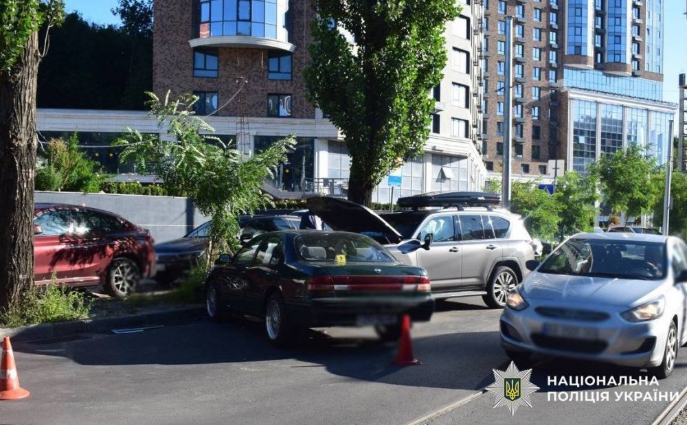 У Києві жінка під наркотиками вчинила ДТП: пасажир - тяжко травмований (ФОТО)