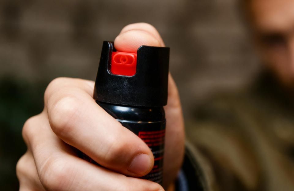 Киянин-дезертир не хотів платити за проїзд і розпилив газовий балончик у переповненій маршрутці (ФОТО)