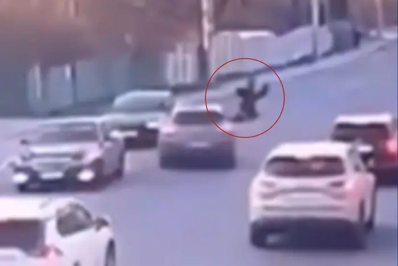 В Ірпені водій збив 13-річну дівчинку: дитина у комі (ВІДЕО)