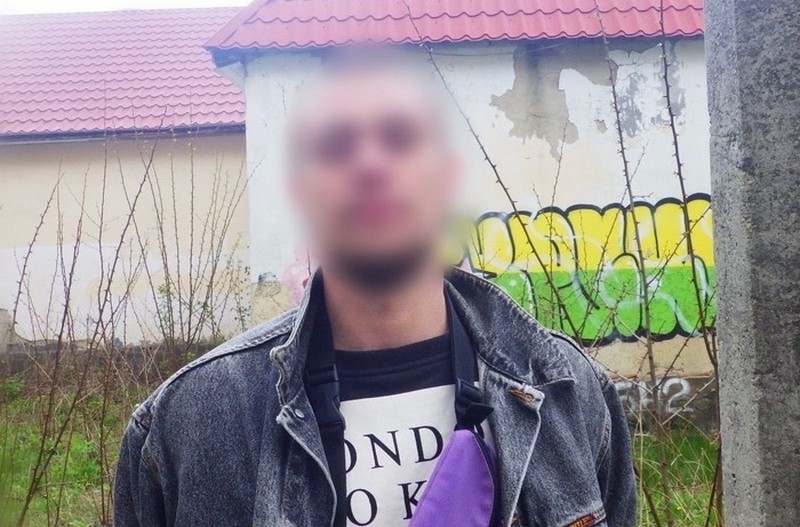 П’яний киянин ходив по вулиці з пістолетом та направляв його на перехожих (ФОТО)