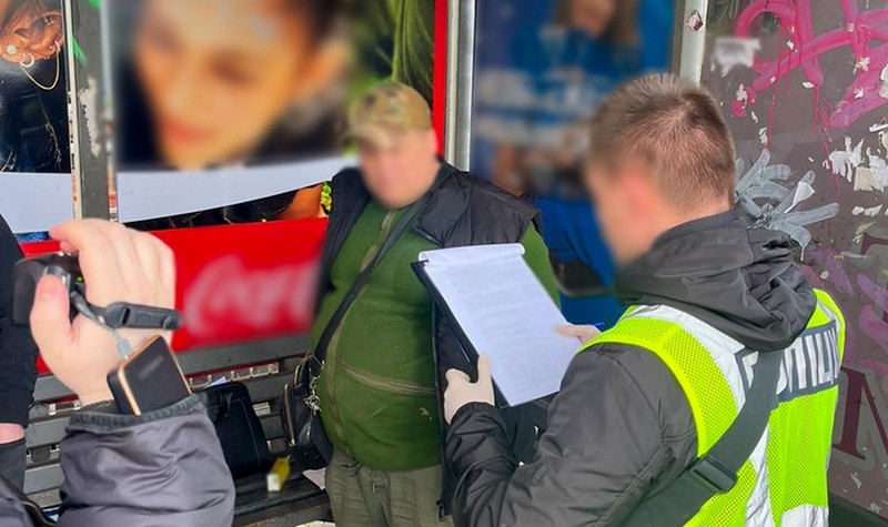 У Києві затримали «генерала», який вимагав $15000 доларів з військовослужбовця