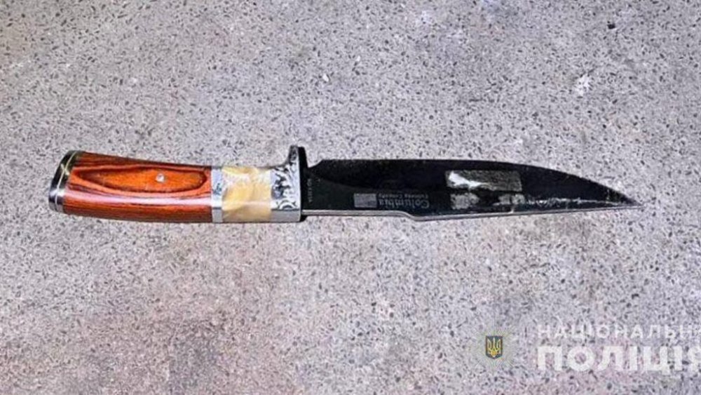 На Київщині 70-річний дідусь зарізав іншого пенсіонера та сказав, що так і було