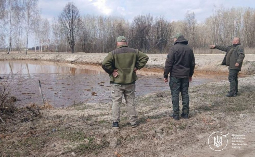 Самовільно викопали два канали на Дніпрі: у Київській області екологічний скандал (ФОТО)