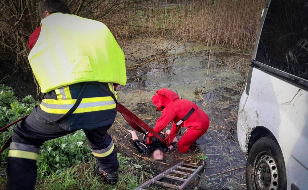 На Київщині з водойми дістали тіло жінки