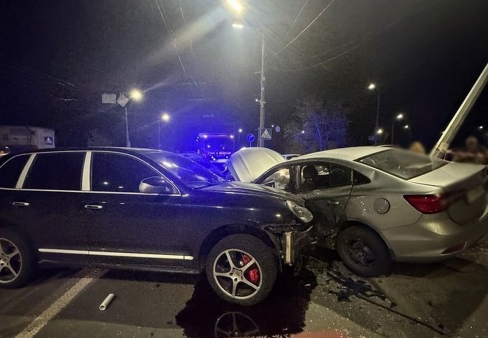 У Києві затримали водія Porsche Cayenne, який напідпитку спричинив ДТП, травмувавши чотирьох людей (ФОТО)