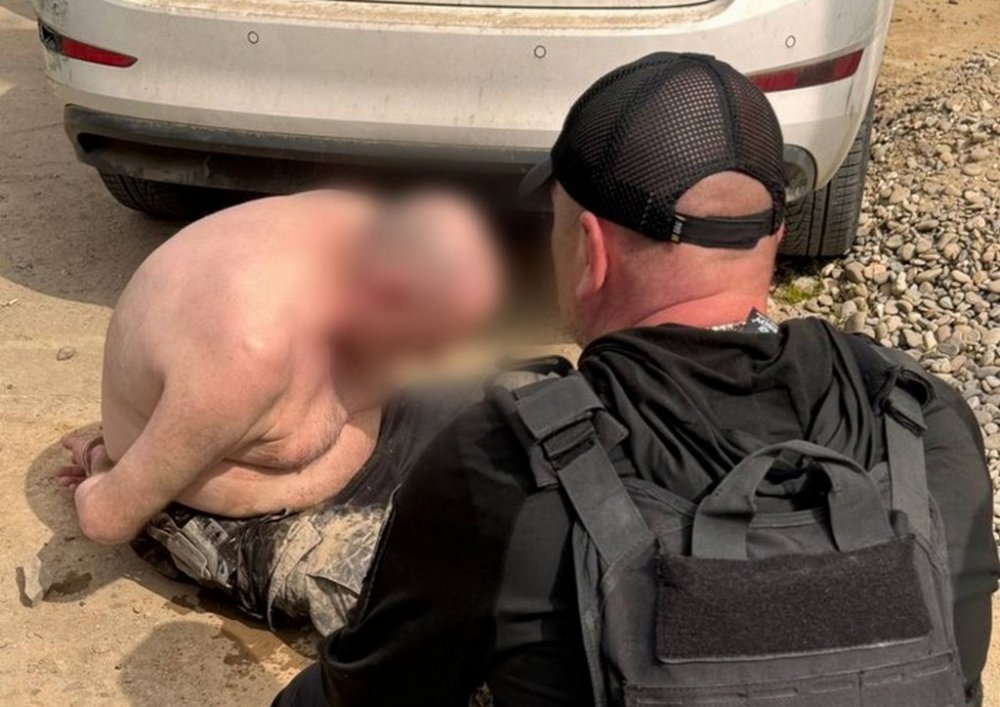 На Закарпатті затримали озброєного викрадача жінки з 3-річною дитиною, який відкрив вогонь по правоохоронцях