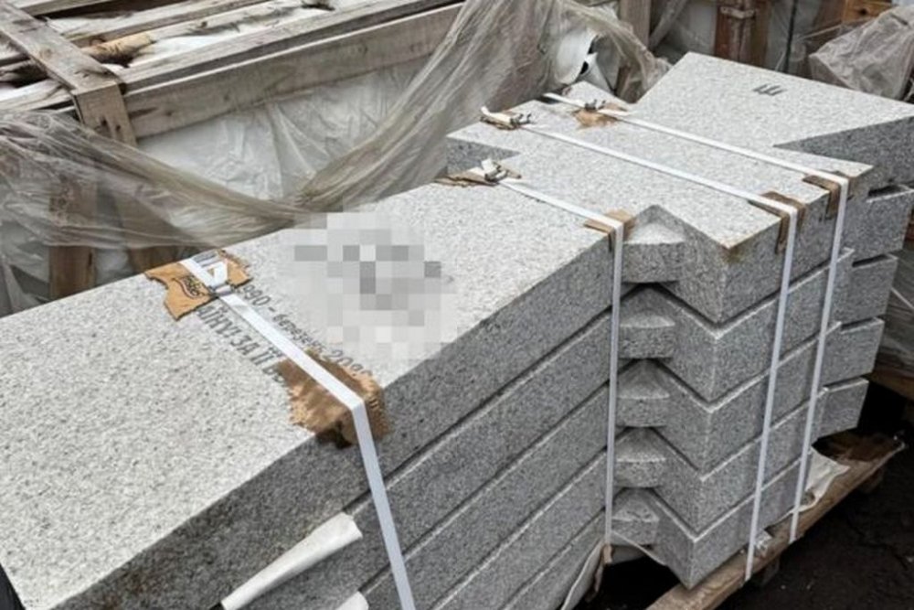 Заробіток на могильних хрестах для героїв: на Київщині викрито розтрату бюджетних коштів