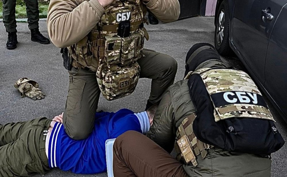 Виготовляли й збували великі партії наркотиків на Київщині: в столиці судитимуть 12 осіб (ФОТО)