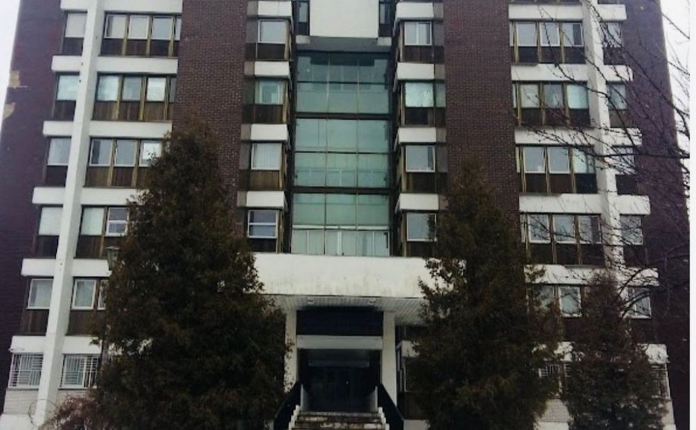 У Києві фіктивна працівниця 7 років отримувала зарплату у державній установі