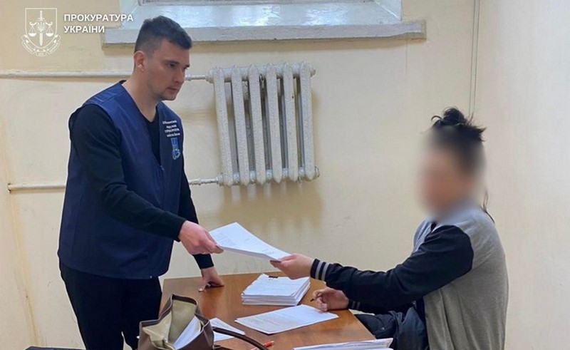 У Києві судитимуть жінку, яка через конфлікти підпалювала двері своїх знайомих (ФОТО)