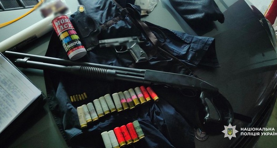 Затримано киянина, який пострілом із рушниці тяжко поранив перехожу