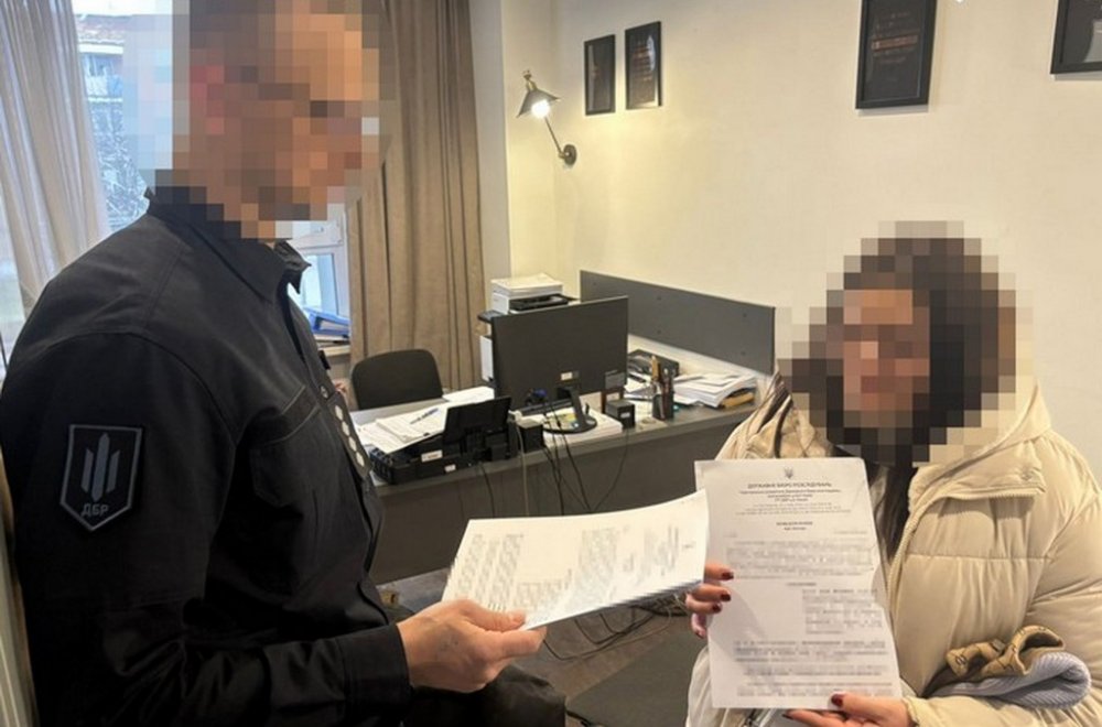 У столиці судитимуть посадовицю ТЦК, яка за гроші змінювала дані в реєстрі військовозобов’язаних