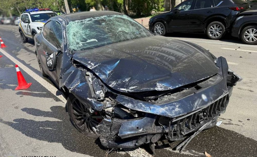 Повідомлено про підозру керманичу Maserati, який напідпитку влаштував автотрощу у Печерському районі столиці (ФОТО)