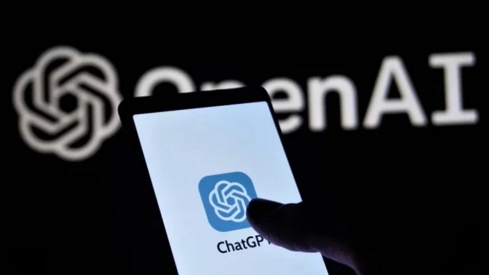 Історія спілкування з ChatGPT зруйнувала стосунки: у США жінка пішла від коханого через листування з ШІ
