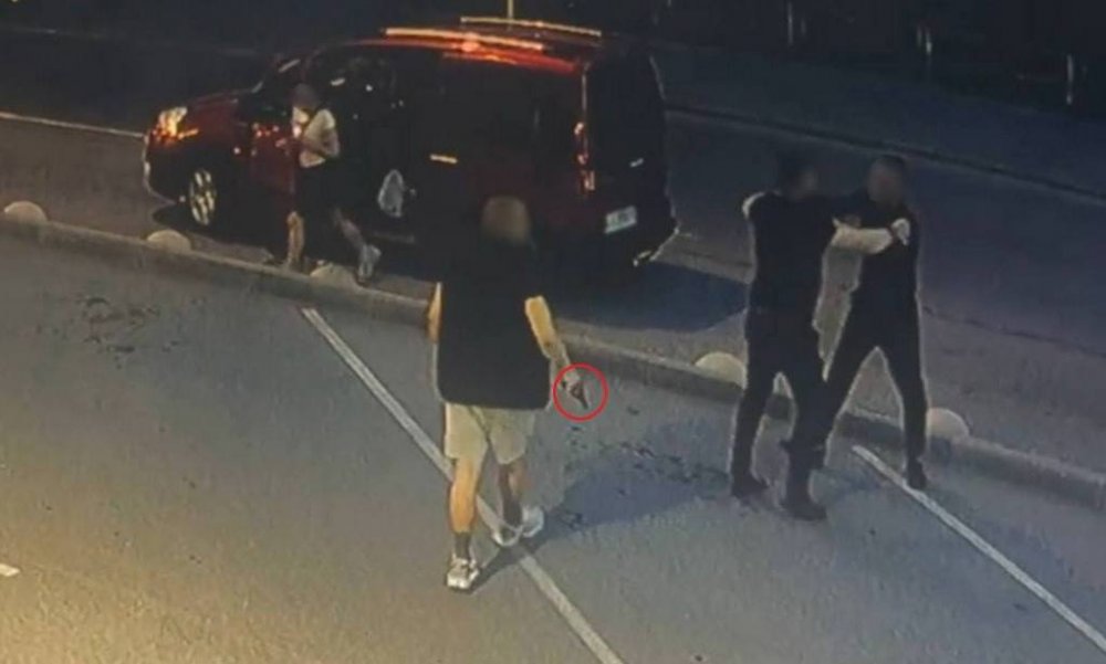 Правоохоронці затримали чоловіка, який вчинив стрілянину в Оболонському районі столиці (ФОТО)