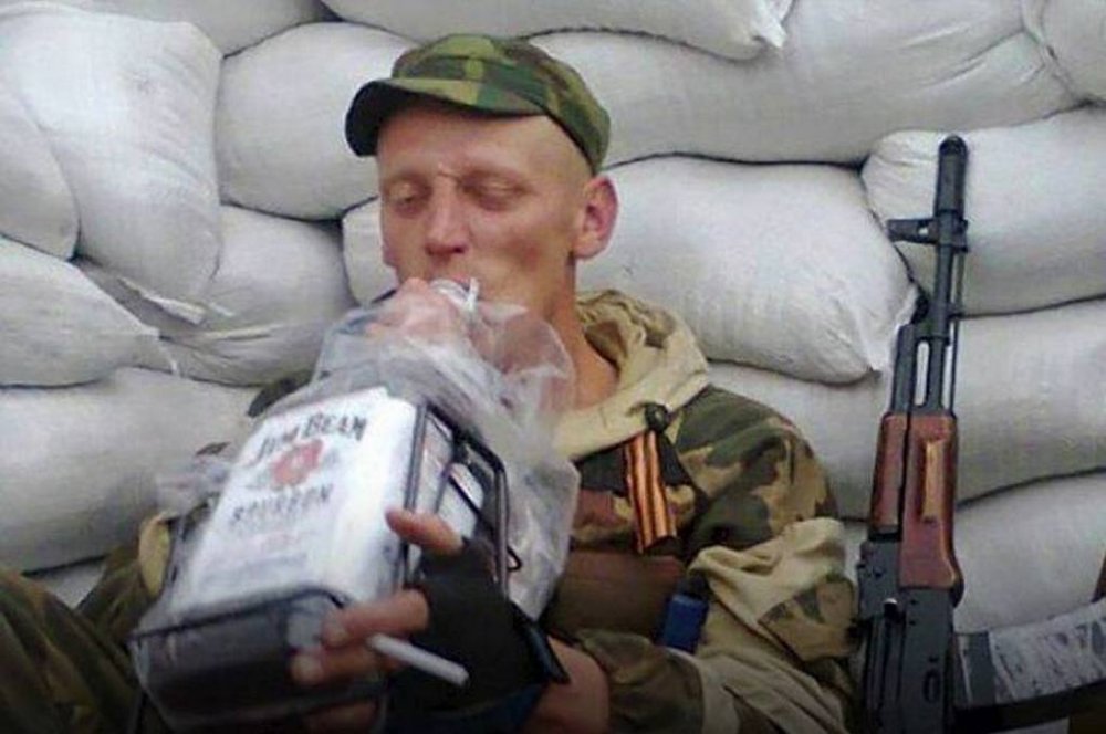 На Запоріжжі російські окупанти масово потруїлись алкоголем: їхні тіла не забирали тиждень