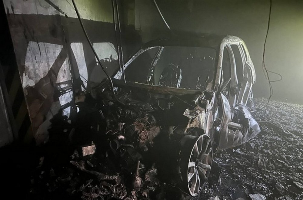 Повідомлено про підозру двом зловмисникам, які підпалили BMW X7 столичного бізнесмена (ВІДЕО)