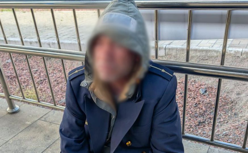 Рецидивіст в Києві перевдягнувся в залізничника і хотів викрасти артефакти з музейного потяга (ФОТО)