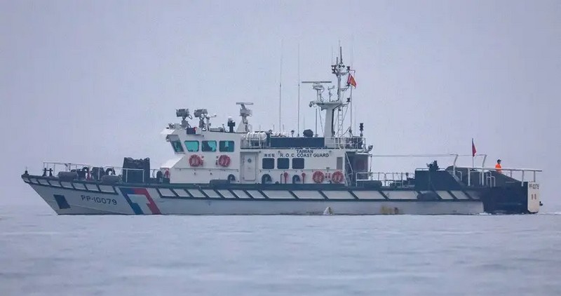 Берегова охорона Тайваню «виганяє» китайські судна з заборонених вод (ВІДЕО)