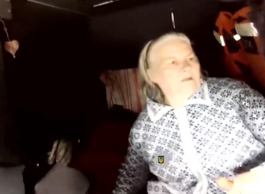 «Білі янголи» врятували двох жінок із прикордоння Сумщини (ВІДЕО)