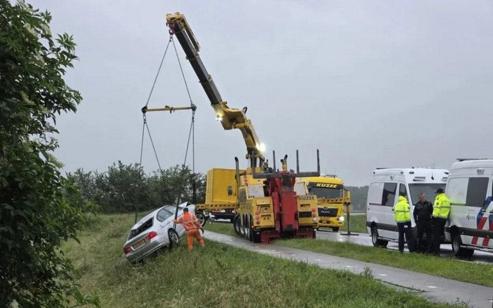 У Нідерландах авто збило на смерть трьох школярів і вчителя