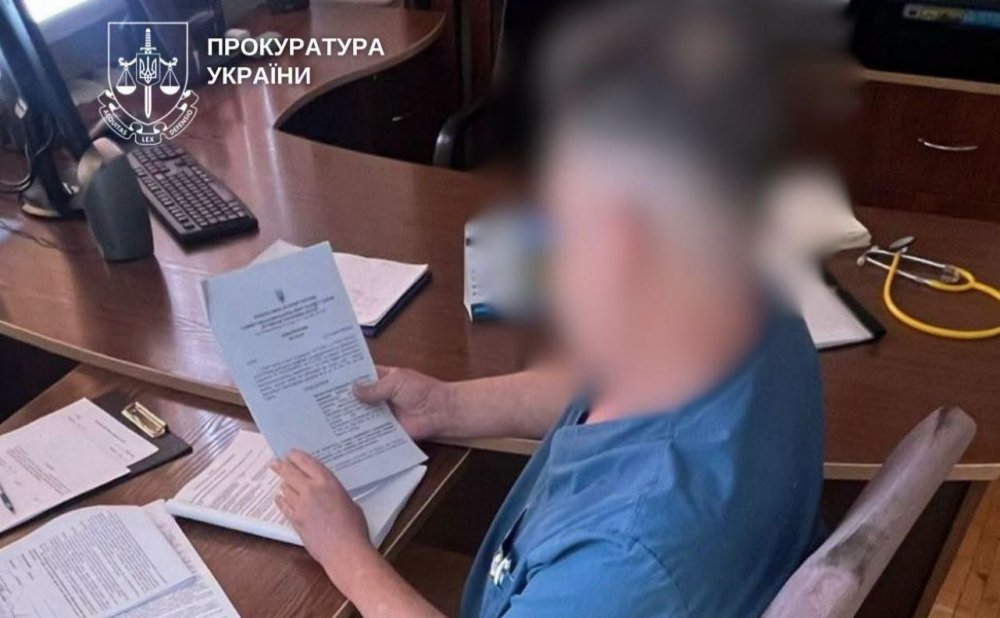 Військовий помер від перелому ребра: столичному лікарю-хірургу повідомили про підозру