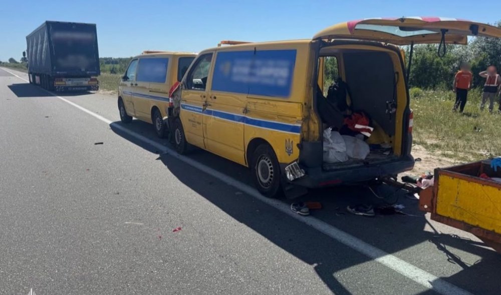 Під Києвом сталась потрійна ДТП зі смертельним наслідком