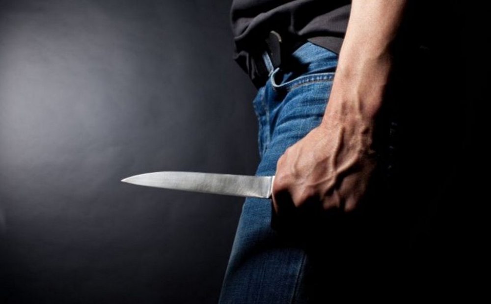 Вдарив ножем сусіда по готелю: у Києві затримали 36-річного мешканця Дніпра