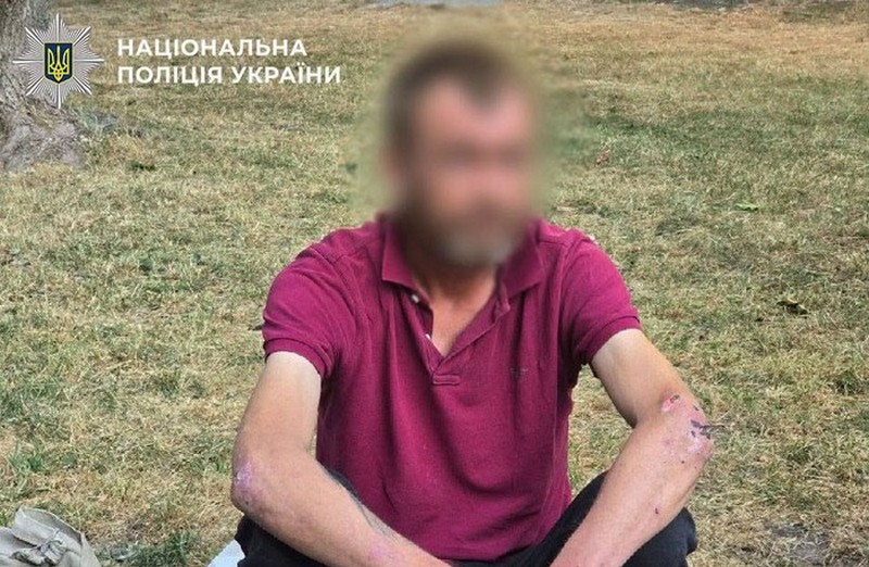 У Деснянському районі столиці затримали чоловіка, який спалив чужий мотоцикл (ФОТО)