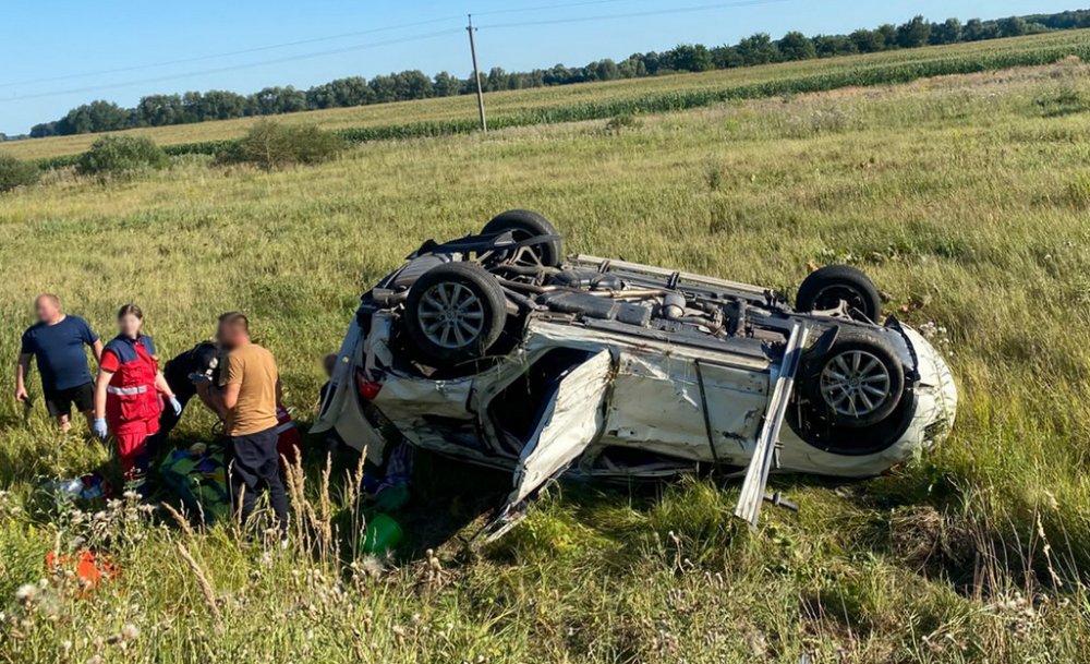 На Чернігівщині внаслідок ДТП загинув неповнолітній юнак, та постраждала 11-річна дівчинка (ФОТО)