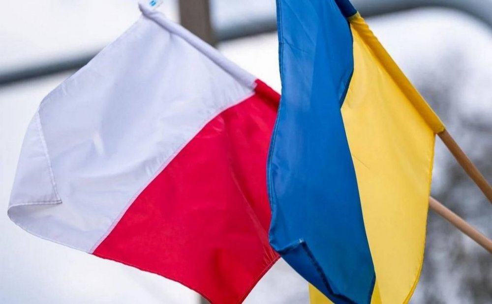 У Польщі двоє дорослих побили українських підлітків за мову