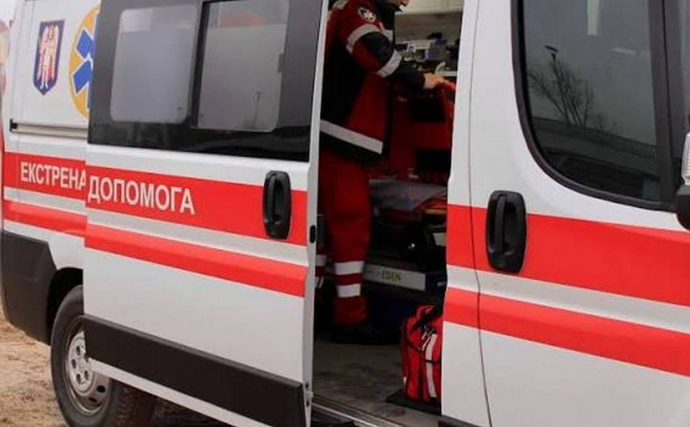 У Києві п’яний пацієнт напав на медиків «швидкої» та поліцейського